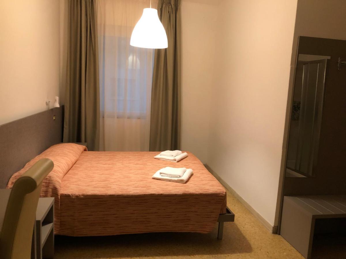 Hotel Adriatico Bibione Buitenkant foto