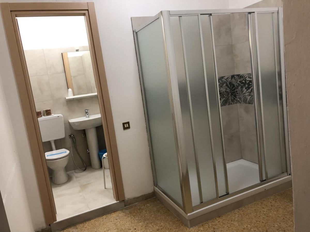 Hotel Adriatico Bibione Buitenkant foto